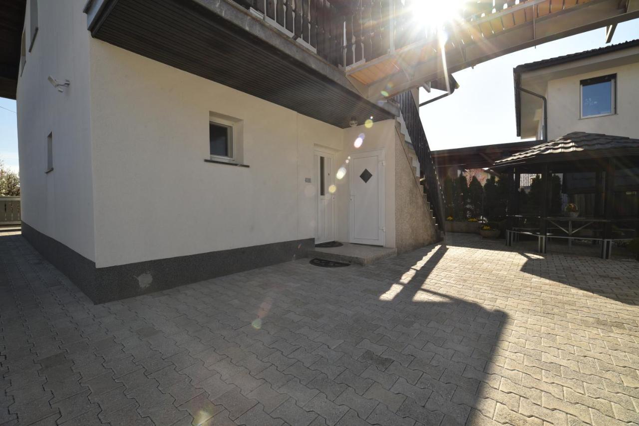 Sedami Apartment มาริบอร์ ภายนอก รูปภาพ