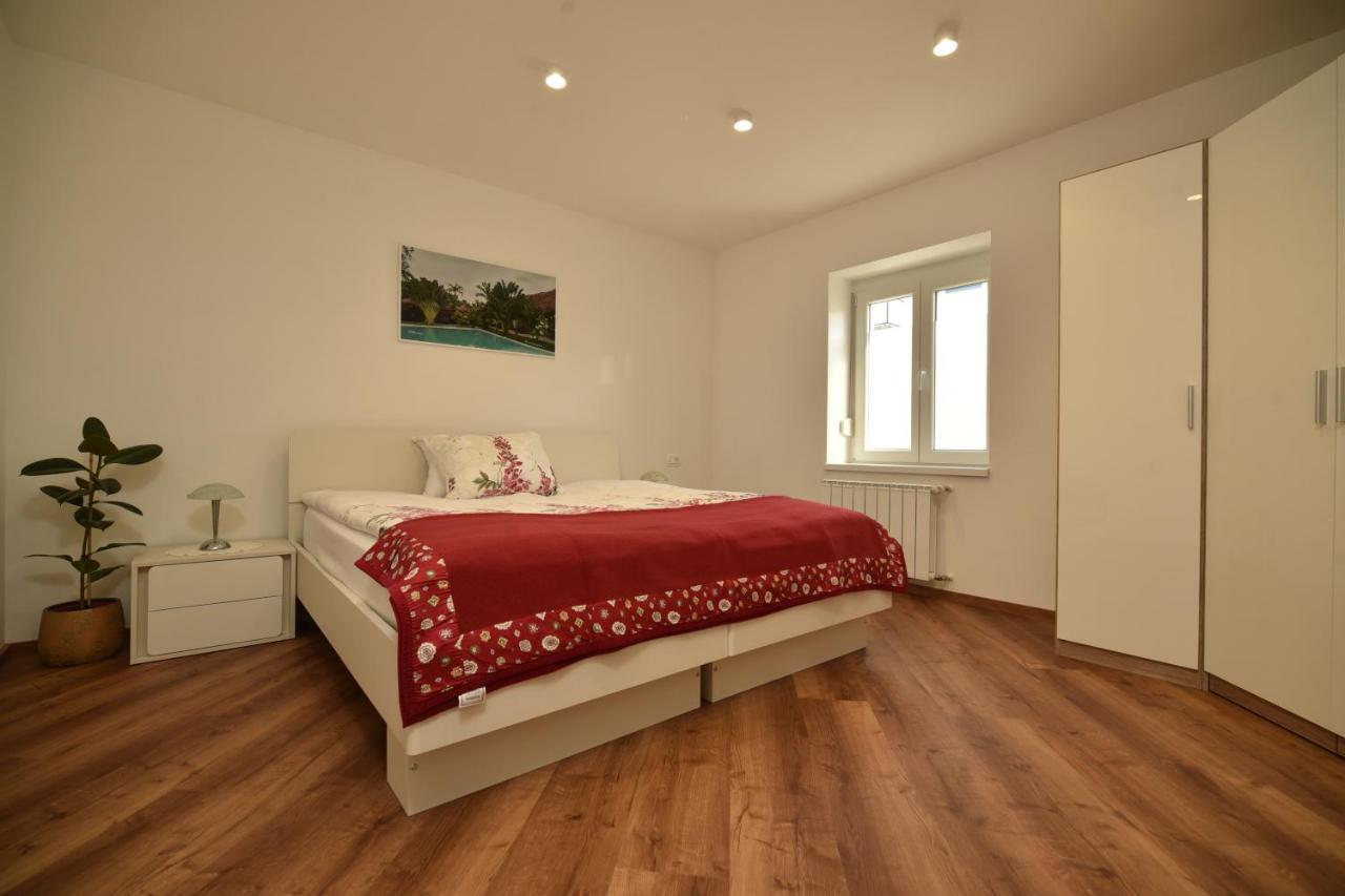 Sedami Apartment มาริบอร์ ภายนอก รูปภาพ