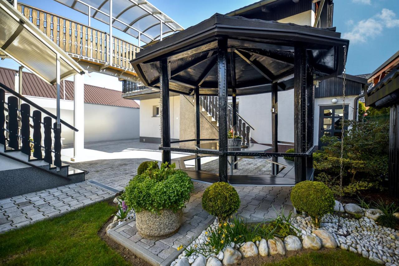 Sedami Apartment มาริบอร์ ภายนอก รูปภาพ